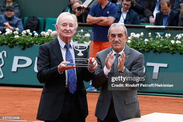 President of French Tennis Federation Jean Gachassin and the Central Court pay tribute to the last Tennis player who has won the "Grand Chelem" in...