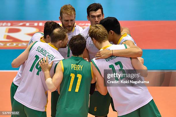 Players of Australia form a huddle prior to the Men's World Olympic Qualification game between China and Australia at Tokyo Metropolitan Gymnasium on...