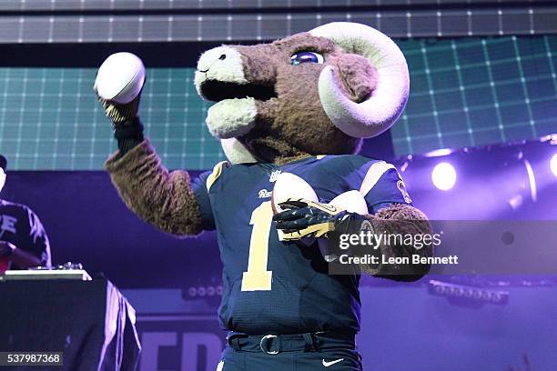 Rampage (Mascot) Photos and Premium High Res Pictures - Getty Images