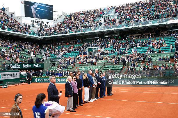 Yannick Noah, Guillermo Villas, Gustavo Kuerten, Rod Laver, Arantxa Sanchez, Todd Martin, Amelie Mauresmo, President of French Tennis Federation Jean...