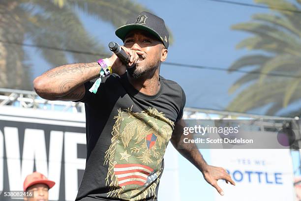 Robin Power Rapper 461 Rapper Problem Stock Photos, High-Res Pictures, and Images - Getty ...