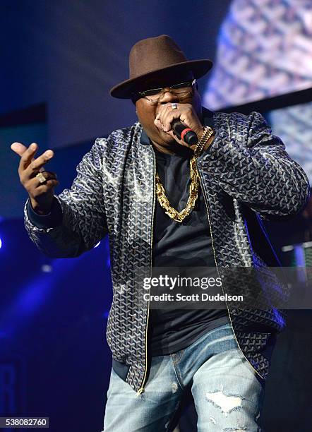 E40 668 Rapper E 40 Stock Photos, High-Res Pictures, and Images - Getty Images