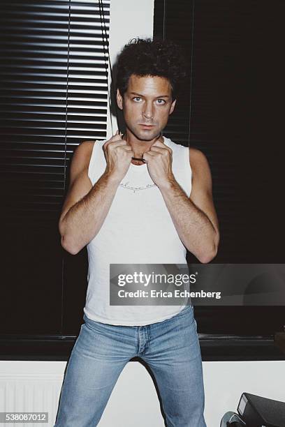 American singer-songwriter and guitarist Lindsey Buckingham, of Fleetwood Mac, at the offices of WEA Records in Broadwick Street, Soho, London, 1980.