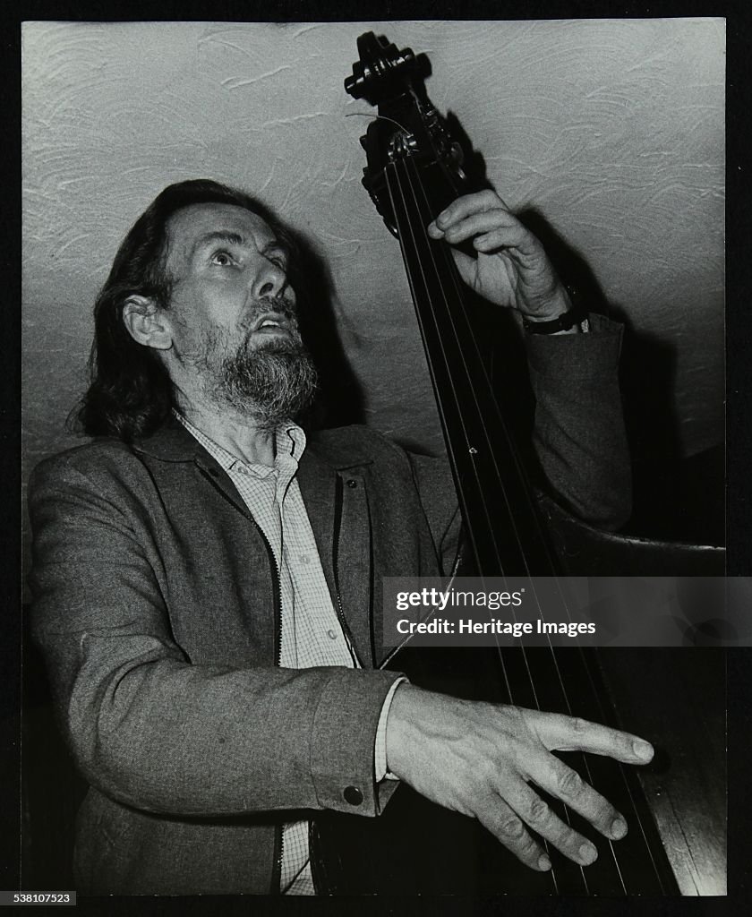 Bassist Peter Ind at the Bass Clef, London, 1985. .
