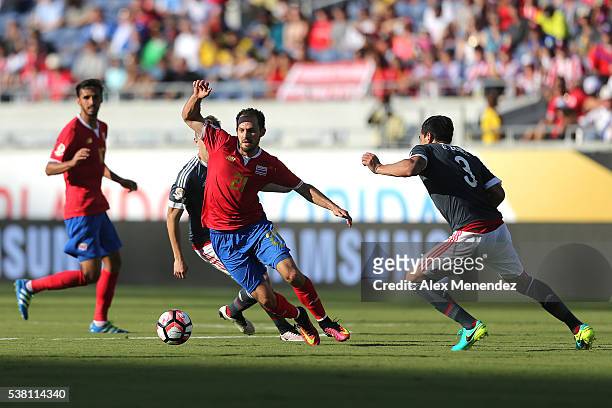 Marco Urena of Costa Rica chases the ball during the 2016 Copa America Centenario Group A match between Costa Rica and Paraguay at Camping World...