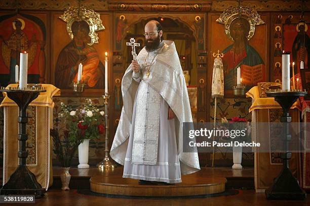 archimandrite performing liturgy - russian orthodoxy stock pictures, royalty-free photos & images