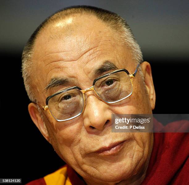 the dalai lama in paris-bercy - dalai lama portrait stock pictures, royalty-free photos & images