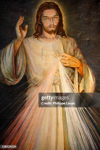 notre dame de la nativite de bercy church christ - jesus-christ photos et images de collection