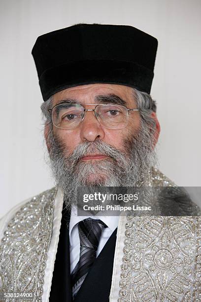 Orthodox Rabbiu Orthodox Man Photos and Premium High Res Pictures - Getty Images