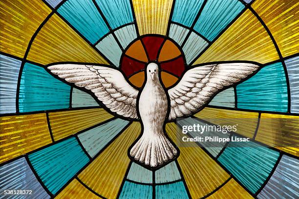 stained glass in spirito santo church - religion bildbanksfoton och bilder