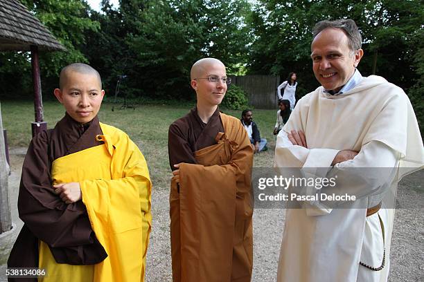 Inter Religious 185 Inter Faith Dialogue Stock Photos, High-Res Pictures, and Images ...