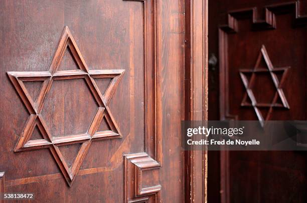 pinkas synagogue. memorial to the 80,000 jewish victims of the holocaust from bohemia and moravia. star of david - holocaust victims stock pictures, royalty-free photos & images