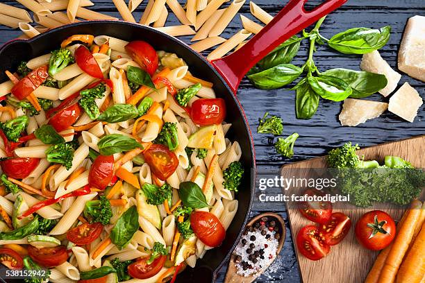 spring pasta - mediterranean diet bildbanksfoton och bilder