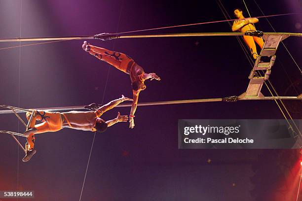 pinder circus show. - zirkus stock-fotos und bilder