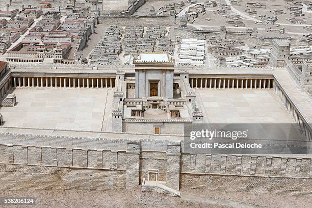 Jew Temple 1,131 Second Jewish Temple Stock Photos, High-Res Pictures, and Images ...
