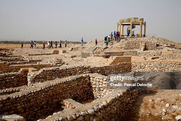 the biblical tels of beer sheba. - beersheba stock pictures, royalty-free photos & images