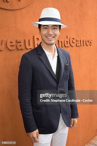 South Korean actor Lee Jin-Wook attends day Fourteen of the 2016 French Open at Roland Garros on June 4, 2016 in Paris, France.