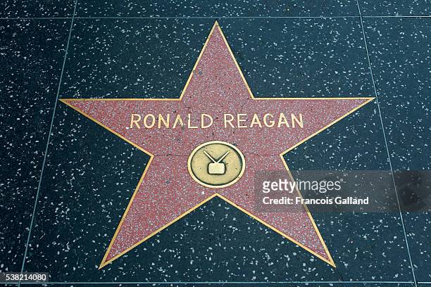 ronald reagan's star on the walk of fame, hollywood bld, los angeles - walk of fame stock-fotos und bilder