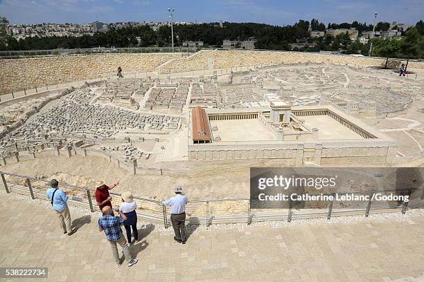 Jew Temple 1,131 Second Jewish Temple Stock Photos, High-Res Pictures, and Images ...
