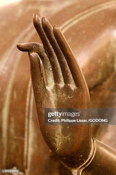 buddha. thailand. ayutthaya art. xvth and xvith century. bronze. jnana mudra symbolizing knowledge. guimet museum. - guimet museum stock pictures, royalty-free photos & images