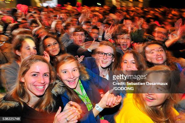 lourdes sanctuary. annual gathering of the frat members, the young christians of ile-de-france province. - frat boys stock pictures, royalty-free photos & images