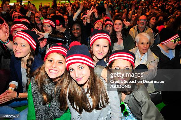 lourdes sanctuary. annual gathering of the frat members, the young christians of ile-de-france province. - frat boy stock-fotos und bilder