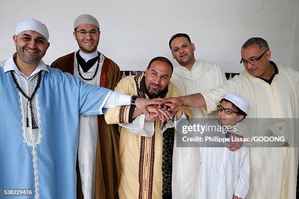 sufi muslims. - frat boy stock-fotos und bilder