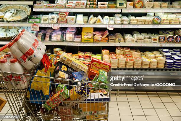 supermarket. - hauts de seine stock pictures, royalty-free photos & images