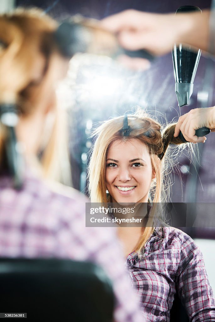 Woman at the hairdresser's.