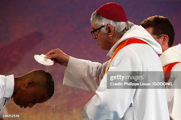 frat catholic youth camp. baptism. - frat boys stock pictures, royalty-free photos & images