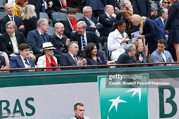 Ilie Nastase, Deputy Director General of France Televisions for Sports Daniel Bilalian, athlete Marie-Josee Perec, Minister of Youth and Sports...