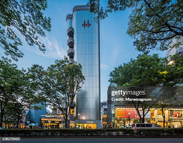 aoyama, view of omotesando - omotesando tokyo stock pictures, royalty-free photos & images