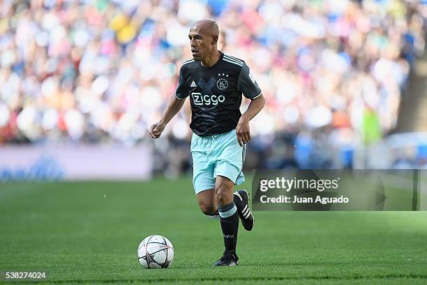 Simon Mathata Simon Tahamata Photos and Premium High Res Pictures - Getty Images