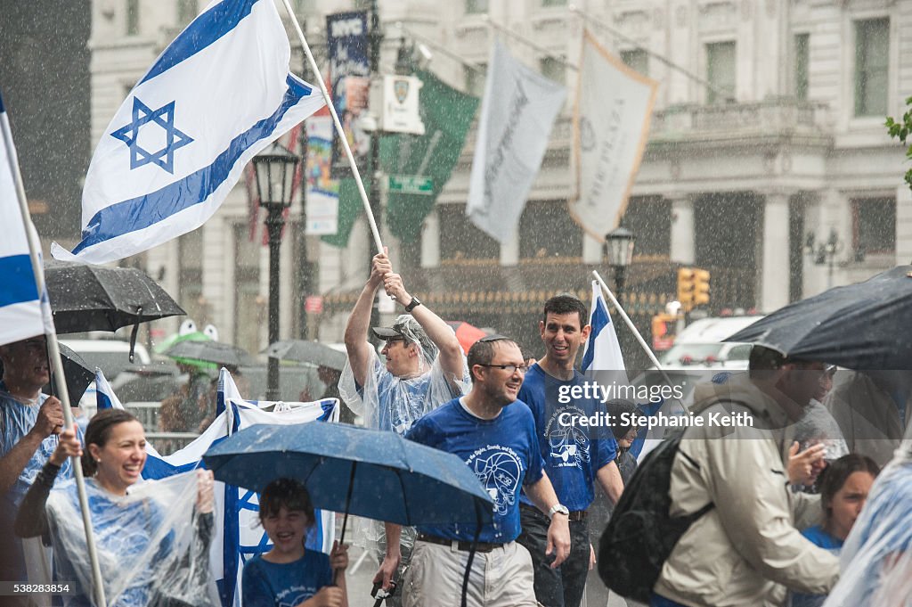 Celebrate Israel Parade Marches Up New York's Fifth Avenue