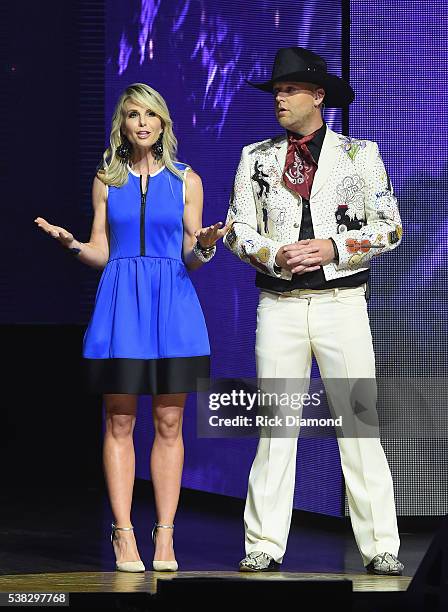 Elisabeth Hasselbeck and Matthew West perform onstage at the 4th Annual KLOVE Fan Awards at Grand Ole Opry House on June 5, 2016 in Nashville,...