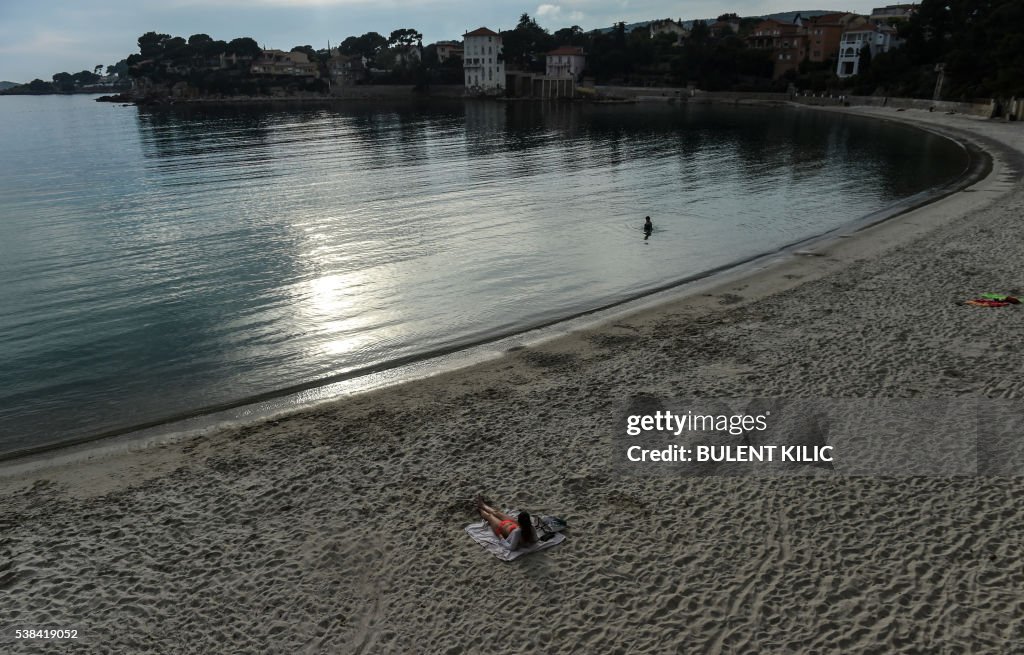 FRANCE-TOURISM-FEATURE