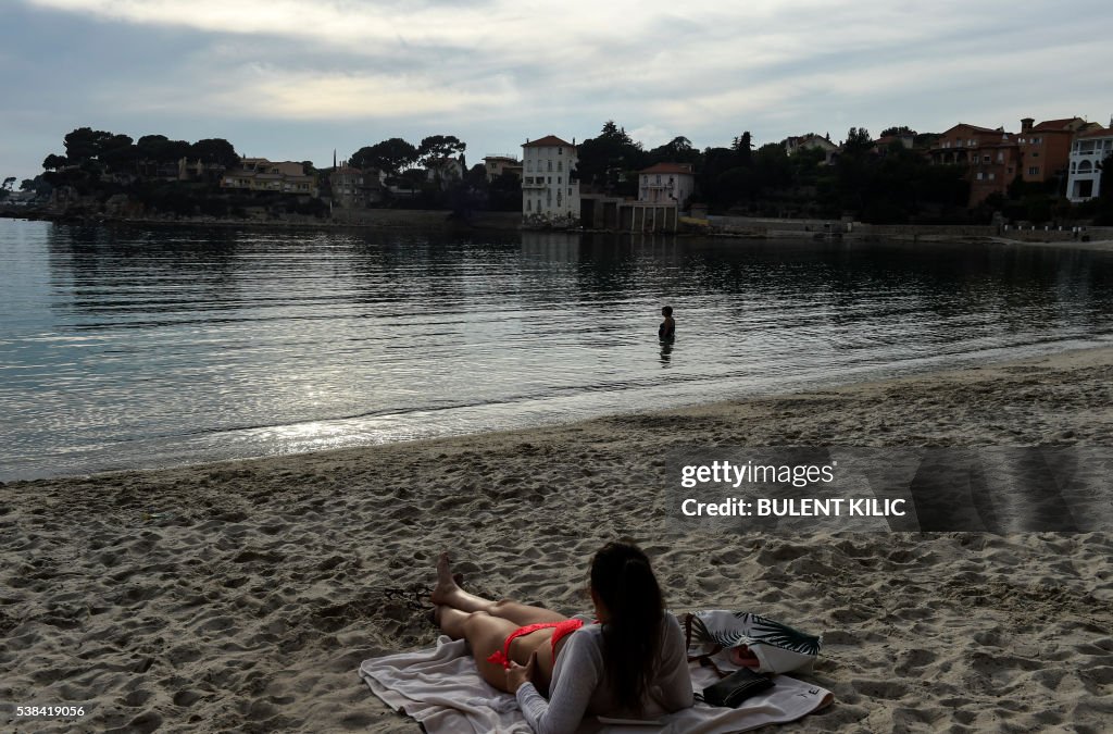 FRANCE-TOURISM-FEATURE