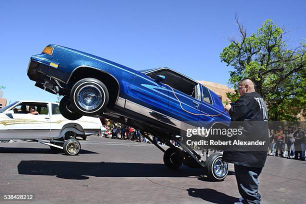 Low Ridere Lowrider Hydraulics Photos and Premium High Res Pictures - Getty Images