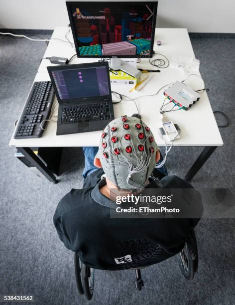 Lab Table Overhead Photos and Premium High Res Pictures - Getty Images
