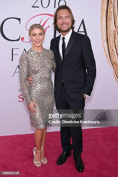 Actress Julianne Hough and Lance LePer attend the 2016 CFDA Fashion Awards at the Hammerstein Ballroom on June 6, 2016 in New York City.