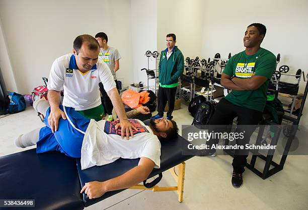 Alan Oliveira of Paralympic Brazilian team during the training session during the inauguration of Brazilian Paralympic Training Center on June 6,...