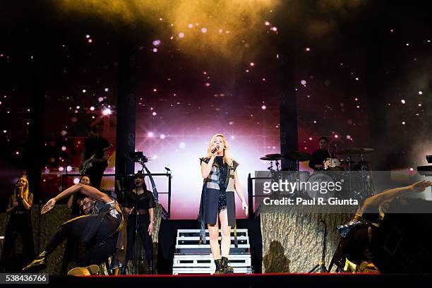 Ellie Goulding performs on stage at Verizon Wireless Amphitheater on June 6, 2016 in Alpharetta, Georgia.