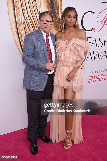 Designer Stuart Weitzman and singer Ciara attend the 2016 CFDA Fashion Awards at the Hammerstein Ballroom on June 6, 2016 in New York City.