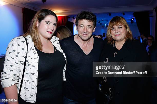 Patrick Bruel standing between actress Michele Bernier and her daughter Charlotte Gaccio pose after the Concert of Patrick Bruel at Theatre Du...