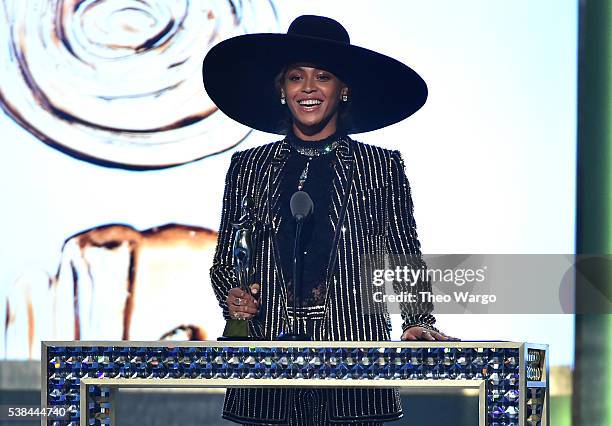 Beyonce accepts The CDFA Fashion Icon Award onstage at the 2016 CFDA Fashion Awards at the Hammerstein Ballroom on June 6, 2016 in New York City.