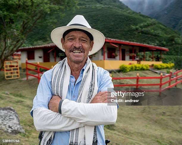 happy man working at a farm - sydamerika bildbanksfoton och bilder