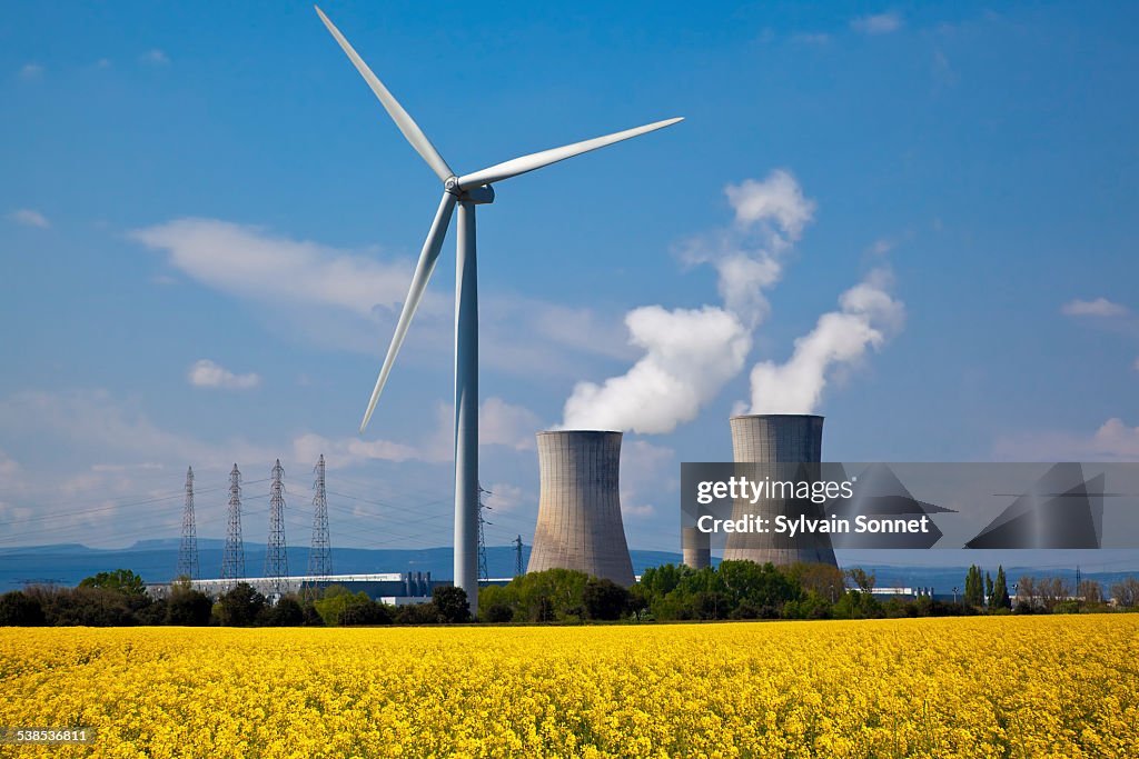 Nuclear station and wind turbine