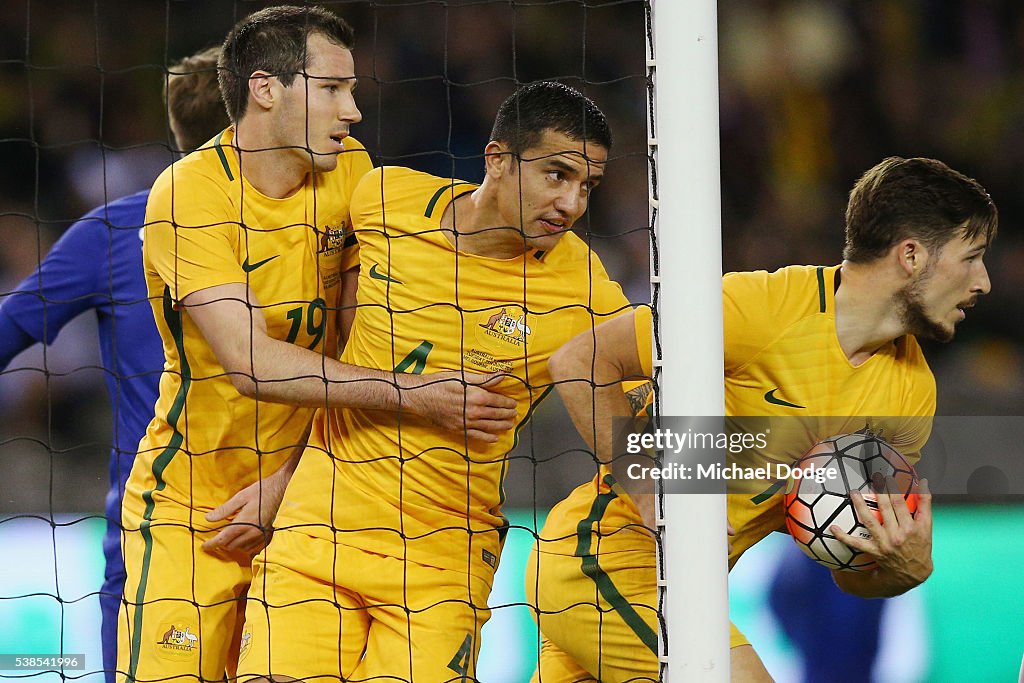 Australia v Greece