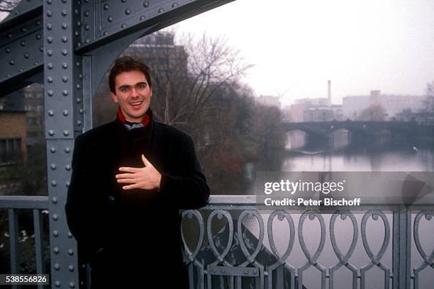 Patrick Winczewski, Bummel durch seine Heimatstadt am in Berlin, Deutschland.