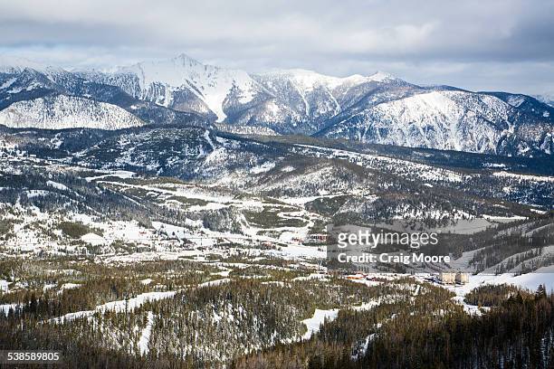 big sky resort the largest ski resort in the united states by acreage located in big sky, montana. - big sky ski resort stock pictures, royalty-free photos & images